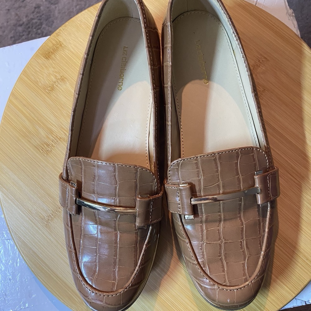 Liz Claiborne Tan NEW Women's‎ Times Comfort Loafers Slip on Flats Shoes